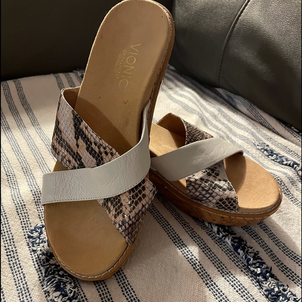 Vionic Montego Snake Print Wedges Womens Size 8M